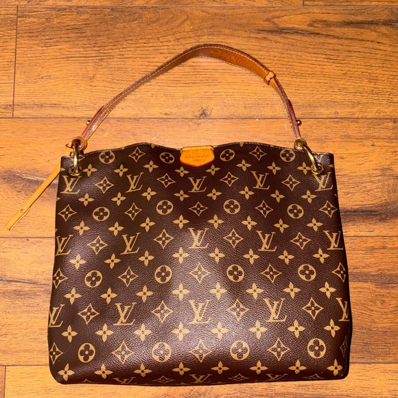 Louis Vuitton Shoulder Bag - Picture 1 of 4